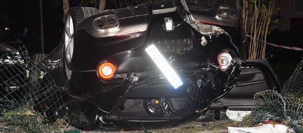 Burak Yılmaz'ın içinde bulunduğu araç takla attı - Sputnik Türkiye