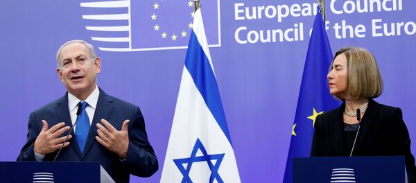 Avrupa Birliği Dış İlişkiler ve Güvenlik Politikaları Yüksek Temsilcisi Federica Mogherini- İsrail Başbakanı Benyamin Netanyahu - Sputnik Türkiye