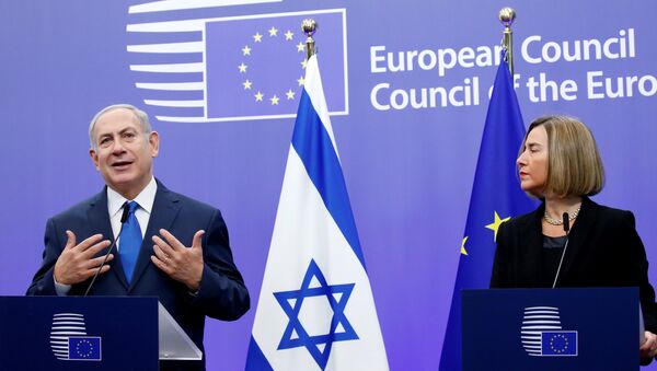 Avrupa Birliği Dış İlişkiler ve Güvenlik Politikaları Yüksek Temsilcisi Federica Mogherini- İsrail Başbakanı Benyamin Netanyahu - Sputnik Türkiye