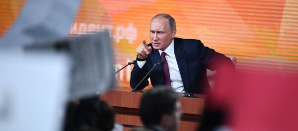 Vladimir Putin ile direkt hat Vladimir Putin ile direkt hat - Sputnik Türkiye