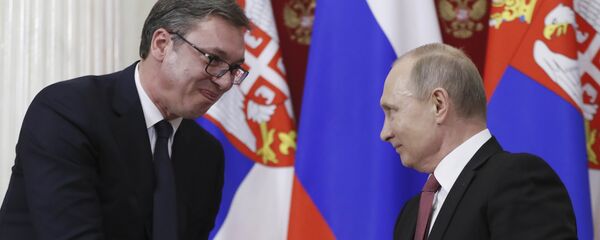 Sırbistan Cumhurbaşkanı Aleksandr Vucic ve Rusya Devlet Başkanı Vladimir Putin - Sputnik Türkiye
