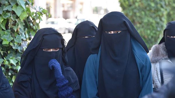 Peçe, burka - Sputnik Türkiye