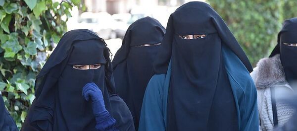 Peçe, burka Peçe, burka - Sputnik Türkiye