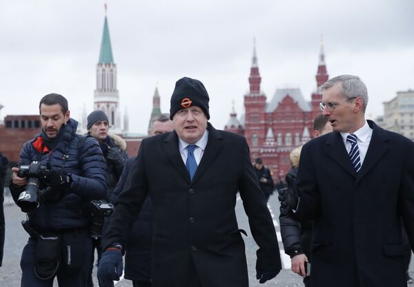 İngiltere Dışişleri Bakanı Boris Johnson, Kızıl Meydan'da - Sputnik Türkiye