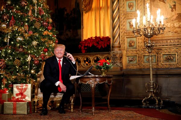 ABD Başkanı Donald Trump- Noel - Sputnik Türkiye