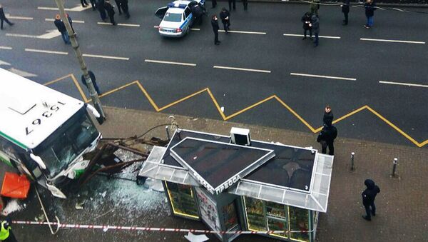 Moskova’da otobüs durağa daldı - Sputnik Türkiye