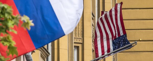 Rusya ve ABD bayrakları - Sputnik Türkiye