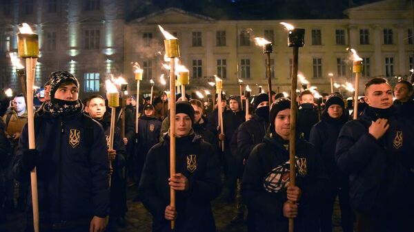 Ukraynalılar, Nazi işbirlikçisi Bandera'yı anmak için sokağa çıktı - Sputnik Türkiye