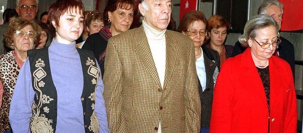 Münir Özkul - Sputnik Türkiye