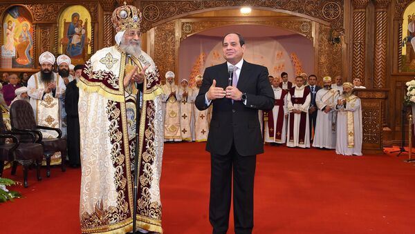 Cumhurbaşkanı Abdülfettah es-Sisi ile Mısır Kıpti Kilisesi lideri Papa 2. Tavadros - Sputnik Türkiye