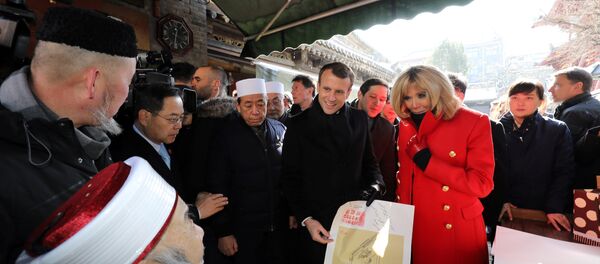 Macron Çin ziyareti Büyük Şian Camii - Sputnik Türkiye