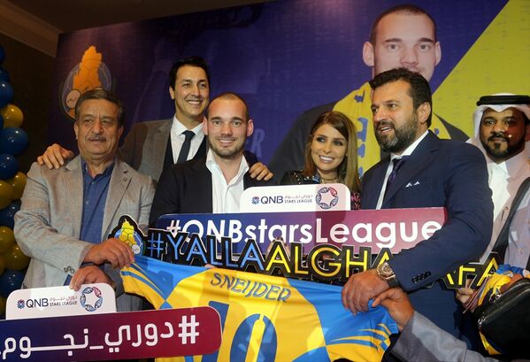 Sneijder, Katar'da basına tanıtıldı - Sputnik Türkiye