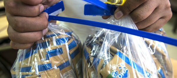 Fransa'da bebek maması skandalı - Sputnik Türkiye