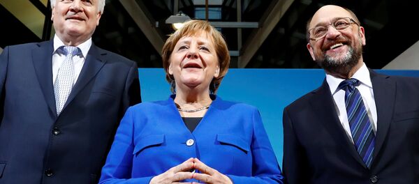 Almanya Başbakanı Angela Merkel, SPD lideri Martin Schulz ve CSU lideri Horst Seehofe - Sputnik Türkiye