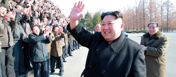 Kuzey Kore lideri Kim Jong-un Devlet Bilim Akademisi'ni ziyaret etti - Sputnik Türkiye