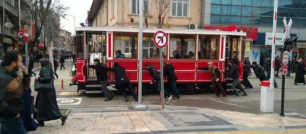 Düzce'deki nostaljik tramvay Düzce'deki nostaljik tramvay - Sputnik Türkiye