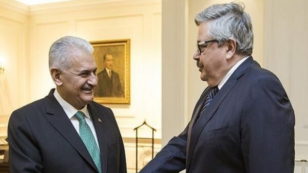 Başbakan Binali Yıldırım ve Rusya'nın Ankara Büyükelçisi Aleksey Yerhov - Sputnik Türkiye