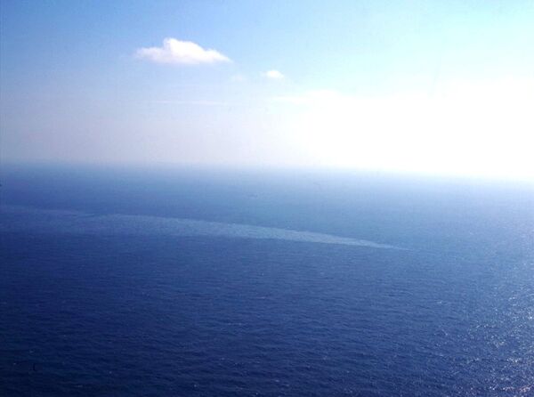 Doğu Çin Denizi'nde kondensat petrol sızıntısı Doğu Çin Denizi'nde kondensat petrol sızıntısı - Sputnik Türkiye