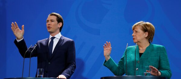 Angela Merkel Sebastian Kurz Berlin - Sputnik Türkiye