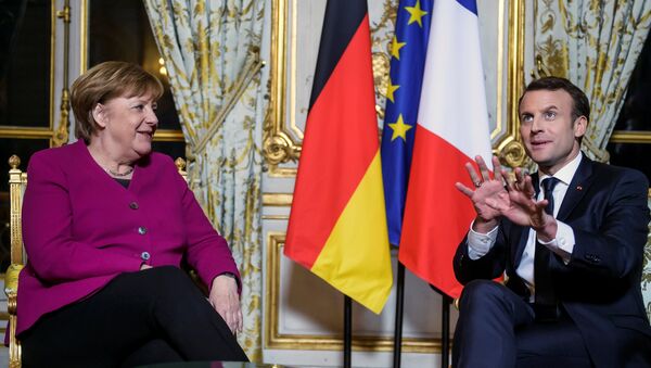 Fransa Cumhurbaşkanı Emmanuel Macron ile Almanya Başbakanı Angela Merkel - Sputnik Türkiye