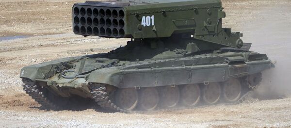 TOS-1 çok namlulu ağır roketatar sistemi - Sputnik Türkiye