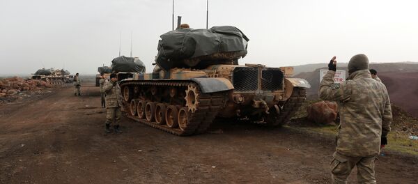 Türkiye-Suriye sınrında Türk tankları - Sputnik Türkiye