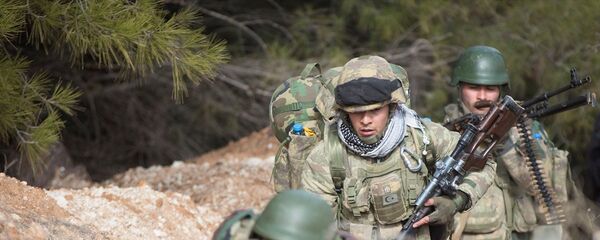 TSK, ÖSO ile Afrin'e Azez'den operasyon başlattı. - Sputnik Türkiye