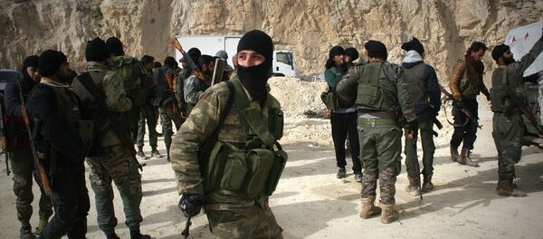 Sputnik, Azez'de ÖSO savaşçılarını görüntüledi - Sputnik Türkiye