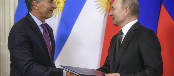 Rusya Devlet Başkanı Vladimir Putin ve Arjantin Devlet Başkanı Mauricio Macri - Sputnik Türkiye