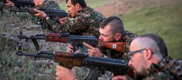 YPG yabancı savaşçılar eğitimde Rasulayn - Sputnik Türkiye