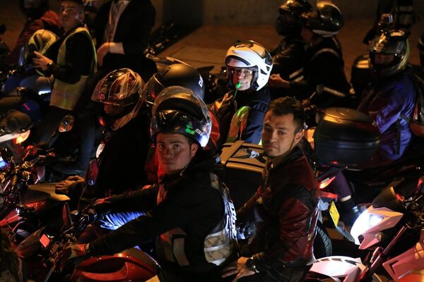 Kolombiya'da motosiklet sürücülerinden protesto - Sputnik Türkiye