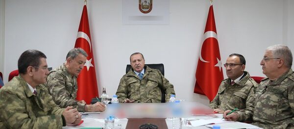 Erdoğan'dan harekat merkezine ziyaret - Sputnik Türkiye