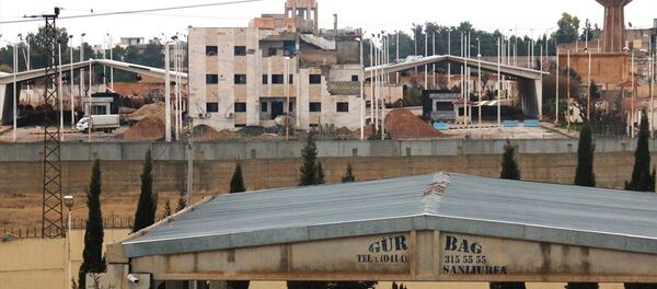 ABD bayrağının asıldığı direk söküldü - Sputnik Türkiye