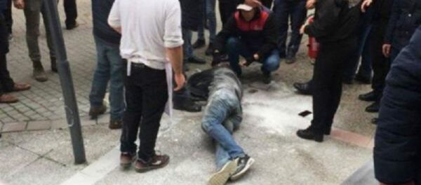 Balıkesir'de bir yurttaş işsiz olduğu gerekçesiyle kendini yaktı - Sputnik Türkiye