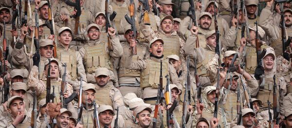 Afrin'deki YPG'liler - Sputnik Türkiye