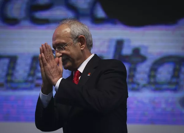 Kemal Kılıçdaroğlu, yeniden CHP Genel Başkanı seçilmesinin ardından delegelere teşekkür etti. Kemal Kılıçdaroğlu, yeniden CHP Genel Başkanı seçilmesinin ardından delegelere teşekkür etti. - Sputnik Türkiye