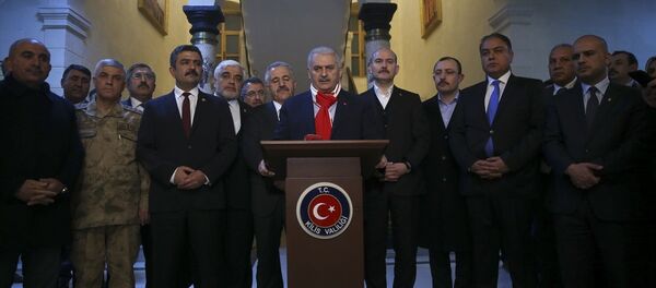 Başbakan Binali Yıldırım, İçişleri Bakanı Süleyman Soylu ile Ulaştırma, Denizcilik ve Haberleşme Bakanı Ahmet Arslan - Sputnik Türkiye