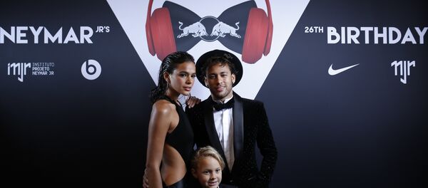 Neymar Jr. Bruna Marquezine Davi Lucca da Silva Santos - Sputnik Türkiye
