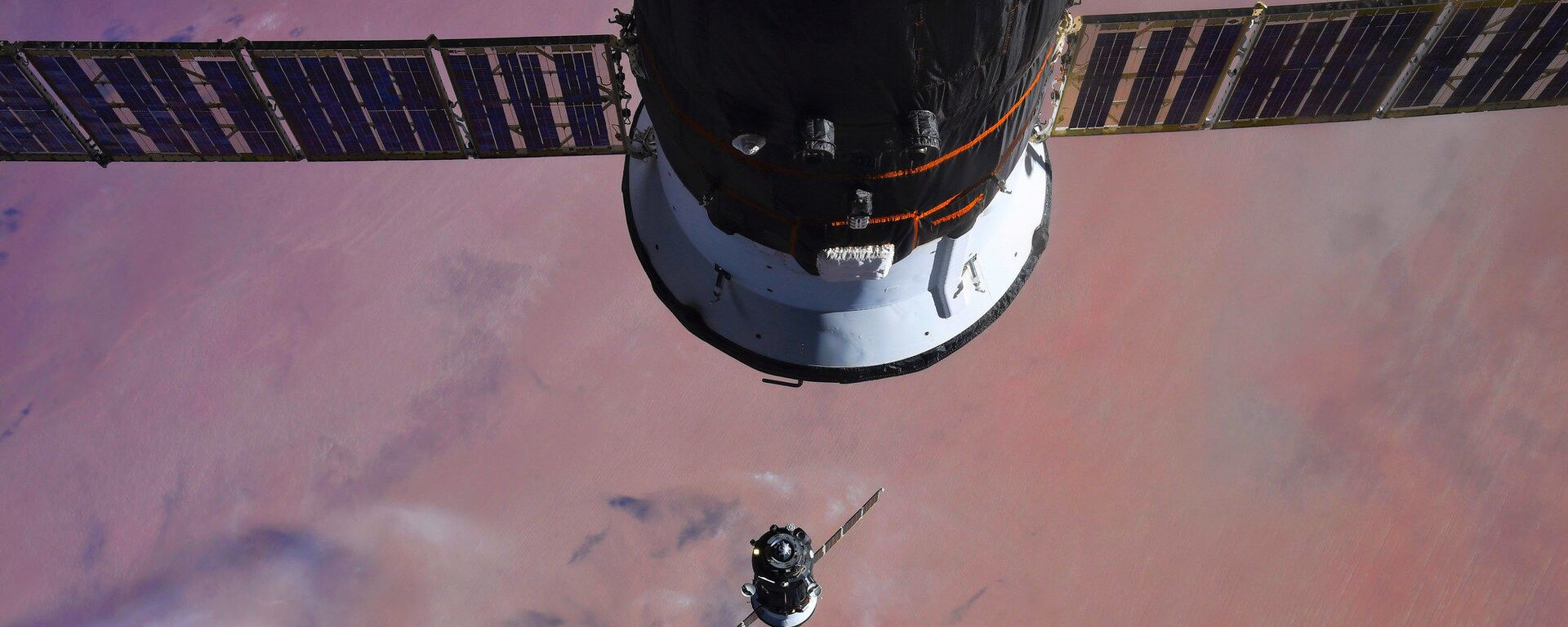 UUİ görüntüleri - Sputnik Türkiye, 1920, 04.10.2025