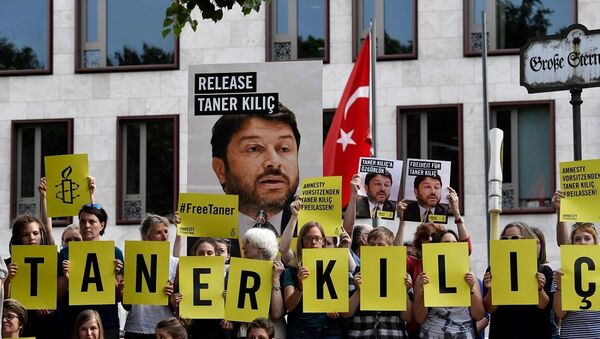 Af Örgütü Türkiye Şubesi Yönetim Kurulu Başkanı Taner Kılıç - Sputnik Türkiye