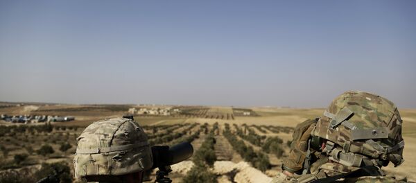 Menbiç'teki ABD güçleri Menbiç'teki ABD güçleri - Sputnik Türkiye