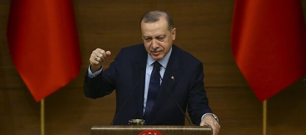 Cumhurbaşkanı Recep Tayyip Erdoğan, Cumhurbaşkanlığı Külliyesi'nde 45. Muhtarlar Toplantısı'na katıldı. - Sputnik Türkiye