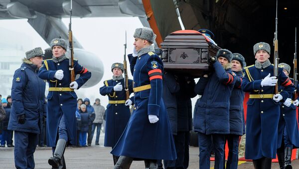 Su-25 uçağının pilotu Filipov için askeri veda töreni - Sputnik Türkiye