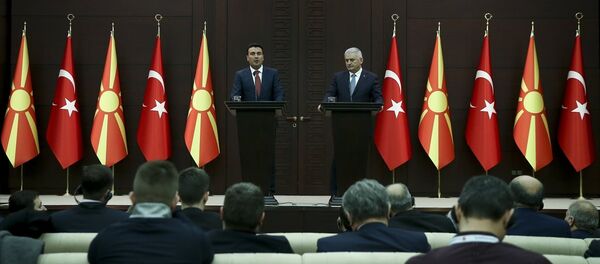 Binali Yıldırım - Zoran Zaev - Sputnik Türkiye