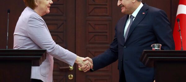 Binali Yıldırım - Angela Merkel - Sputnik Türkiye