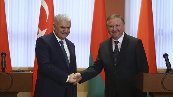 Başbakan Binali Yıldırım ve Belarus Başbakanı Andrey Kobyakov - Sputnik Türkiye