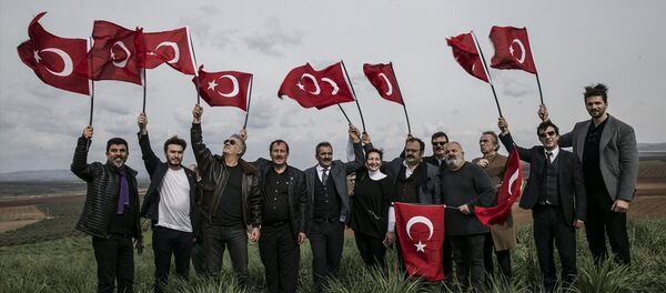 Ünlü isimlerden Afrin harekatına sınırdan destek - Sputnik Türkiye