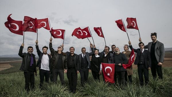 Ünlü isimlerden Afrin harekatına sınırdan destek - Sputnik Türkiye