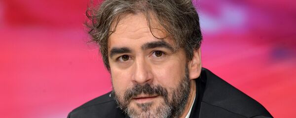 Gazeteci Deniz Yücel  - Sputnik Türkiye