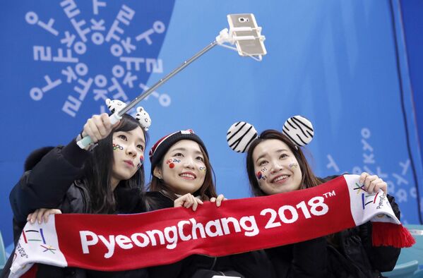 PyeongChang 2018 Kış Olimpiyatlarının en güzel taraftarları - Sputnik Türkiye